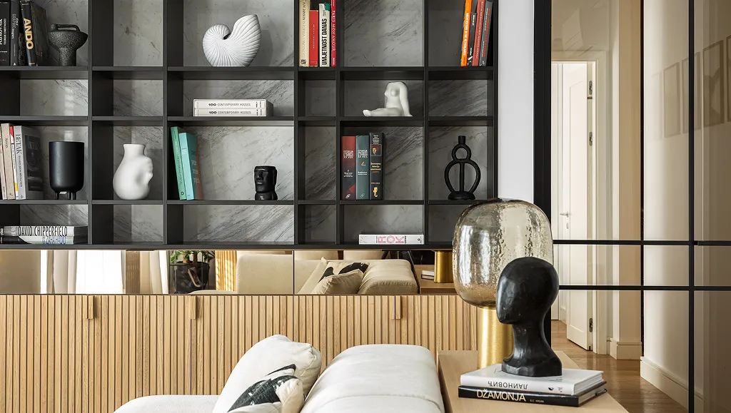 BESPOKE FURNITURE & INTERIOR FEATURES